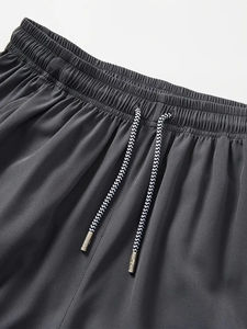 กางเกงชิโนคอตตอนสำหรับผู้ชายกางเกงขาสั้นผ้าชิโน่แบบปรับแต่งได้สำหรับใส่ไปเล่นยิมมีกระเป๋าสั้นใส่สบายปกติทำจากโพลีเอสเตอร์ - Product Image 4