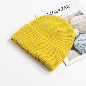 Gorro de punto de invierno Jacquard holgado cálido con logotipo personalizado bordado al por mayor Unisex de lujo con logotipo personalizado - Product Image 5