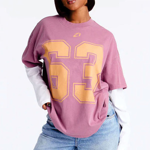 Camiseta de mujer extragrande con capas, manga larga, interior en contraste, estilo casual urbano, top gráfico, jersey de fútbol americano personalizado, suministro. - Product Image 1