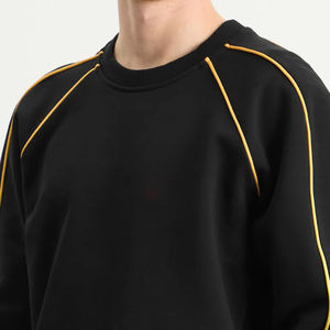 Sudadera Deportiva de Algodón Grueso para Otoño, Corte Holgado, Cuello Redondo, Tejido de Punto, Diseño de Parches, Estampado Digital, Ribete Blanco, Ako - Product Image 5