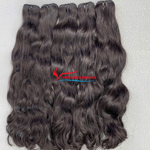 Prix de gros Extensions de cheveux humains bruts vietnamiens à cuticule alignée Couleur noire naturelle avec texture ondulée - Product Image 1