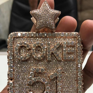 Anillo de diamante de moissanita de laboratorio de oro rosa de 14 quilates relleno de 49,59 quilates nombre personalizado letra dos tonos estilo rapero para hombre corte brillante - Product Image 1