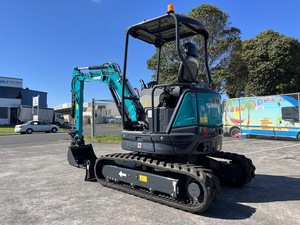Miniexcavadora hidráulica usada Sunward SWE25UF de 2.5 toneladas con orugas de goma y brazo giratorio en venta en stock - Product Image 2