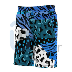 กางเกงขาสั้นออกกำลังกายขาสั้นผ้าโพลีเอสเตอร์สำหรับผู้ชายดีไซน์แบบลำลองมีสกรีนโลโก้ออกแบบได้ตามต้องการสำหรับฤดูร้อน - Product Image 3