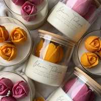 Bougie parfumée multicolore en forme de tulipe avec étiquette personnalisée, bougie en cire de soja naturelle dans un bocal en forme de fleur pour la décoration de la maison, les cadeaux de mariage et d'anniversaire