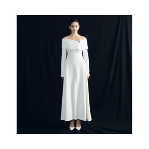 ชุดเดรสแขนยาวเปิดไหล่ผ้าฝ้ายผสมสีขาวสำหรับสตรีโรงงานเวียดนาม - Product Image 1