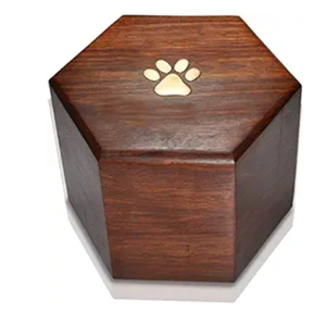 Grossiste Urne en bois gravée de haute qualité meilleure vente pour cercueils et urnes pour cendres d'animaux domestiques boîte pour urne d'animaux collier ODM - Product Image 5
