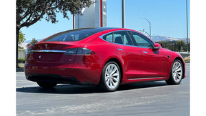 เทสลา โมเดล เอส 60 รุ่นปี 2017 รถมือสองสภาพดี - Product Image 4