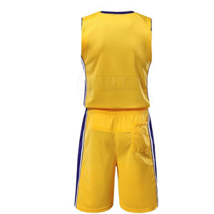 Uniformes de baloncesto antiarrugas para hombres fabricados en poliéster de material duradero - Product Image 3