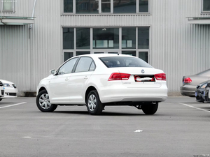 Selección exclusiva V-olksw-wag-en Santana Edition 1.6L PreOwnedSedan con cámara LED Tela Interior y Manual multifunción - Product Image 4