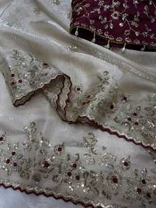 ผ้าไหมบอฮอลลีวูด ดีไซน์เนอร์ซารี จิมมี่ ชู ซิลค์ พร้อมงานปักเลื่อมสุดหรู สำหรับงานแต่งงาน งานปาร์ตี้ และงานเฉลิมฉลองต่างๆ - Product Image 4