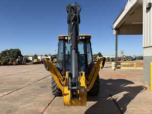 Retroexcavadora John Deere 320P Usada 2025 en Venta a Precios Competitivos, Duradera, Eficiente en Consumo de Combustible y Fácil de Operar - Product Image 4