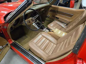 รถเชฟโรเลต คอร์เวทท์ คลาสสิก วินเทจ ปี 1973 เครื่องยนต์ L48 V8 พร้อมเกียร์ธรรมดา 4 สปีด ตัวเลขตรงกัน - Product Image 5