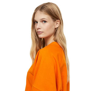 Vente en gros de femmes couleur orange basique 300 GSM pull ras du cou sweat à vendre à des prix raisonnables - Product Image 3