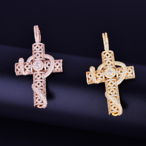 Colgante de Cruz de Jesús unisex en estilo Hip Hop Plata de Ley 925 con diamantes cultivados en laboratorio de corte brillante redondo chapado en oro - Product Image 1