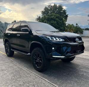 Toyota Fortuner Hybride SUV 2024 avec boîte automatique, conduite à gauche, intérieur en cuir, pneus R17, occasion - Product Image 3