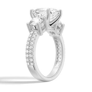 18K Gold <b>Ring</b> with 3 Stone Engagement <b>Cushion</b> Cut Moissanite Diamond Elegant and Stylish <b>Wedding</b> Band - Product Image 6