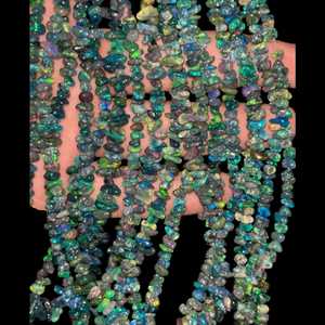 Opale noire lisse pépites forme puces perles naturel non coupé brin d'opale brute pour la conception de bracelet de collier de bijoux faits à la main - Product Image 3