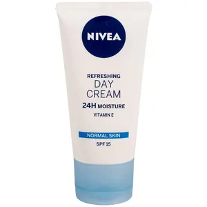 Nivea Refreshing Day Cream Moisturiser SPF30 for Normal Skin 50ml