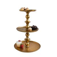 Vente en gros de présentoir à gâteau royal bicolore blanc or, dernier modèle avec ensemble de caractéristiques pour les décorations de cérémonie de mariage