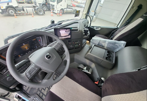 ยานพาหนะมือสอง FMX 460 8X6 KH-kipper Vo-lv0พร้อมสำหรับการจัดส่งที่รวดเร็ว - Product Image 6