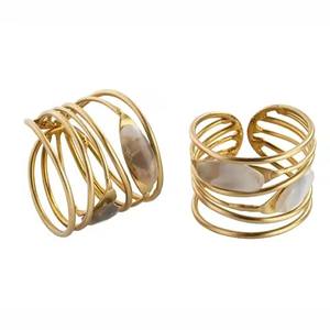 Anillo de servilleta de metal para decoración de mesa y uso en la comedor. - Product Image 4