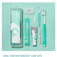 Kit de Cuidado Dental Portátil 7 en 1, Cepillo de Dientes en Forma de V, Cepillo Interdental, Hilo Dental, Mini Pasta de Dientes, Enjuague Bucal, Caja de Almacenamiento