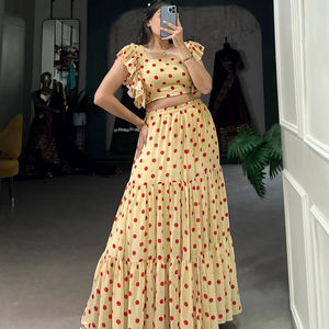 Trending Georgette Crop Top Lehenga Set con trabajo de estampado de lunares para fiestas, bodas, festivales - Product Image 1