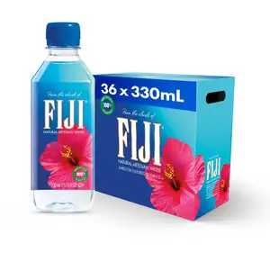 Água potável mineral pura natural livre de poluição, água exclusiva de primavera fria Fiji disponível agora