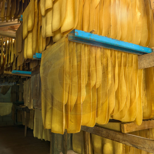 Feuilles de caoutchouc naturel de qualité supérieure (RSS1/RSS3) pour pièces automobiles - Haute résistance, résistant aux intempéries, fabricant vietnamien pour le marché mondial - Product Image 2