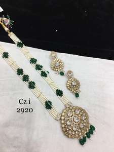 Élégant ensemble collier et boucles d'oreilles Kundan Moshniite pour les mariages fêtes fiançailles ajoute de la beauté à votre style - Product Image 2