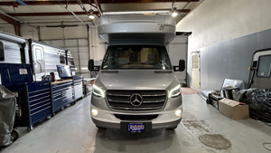 Autocaravana Wi nne bago RV 2023 usada y económica - Product Image 5