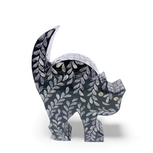 งานประติมากรรมแมวดำฮาโลวีนทำมือจากเปลือกหอยมุก ของตกแต่งหรูหราสง่างามจากธรรมชาติจากเวียดนาม - Product Image 1