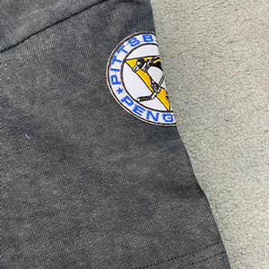 Camiseta con bordado desgastado de lavado de ayuda de alta calidad, camiseta con parche de chenilla de algodón 100% para hombres - Product Image 5