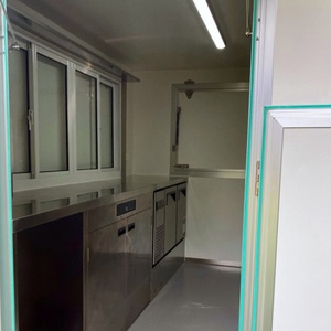 Remorque alimentaire remorquable en acier inoxydable de 10 pieds à 4 roues, résistante à la rouille, avec équipement de cuisson personnalisé pour la restauration extérieure - Product Image 2