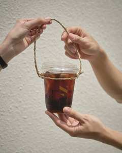 Porte-gobelet à poignée de sangle de haute qualité porte-boisson naturel léger et robuste à emporter Vietnam 99GD - Product Image 2