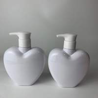 Vente en gros de flacons pulvérisateurs à pompe en plastique PET de 380 ml de la marque Unalilia, modèle K-24, en forme de cœur, couleur personnalisée, écologiques, imprimés à l'écran