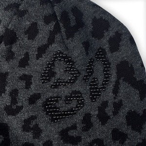 Bajo MOQ logotipo personalizado estampado de leopardo Beanie Hat venta al por mayor Jacquard de punto de invierno Beanie Cap Gorros con satén - Product Image 3