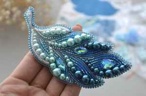 Broches con cuentas Broche de diseñador hecho a mano. Accesorios de alta calidad. Broche de diseño único. Baby shower, el mejor regalo. - Product Image 3