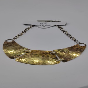 Élégance perlée vibrante faite sur commande pour élever n'importe quel collier perlé de regard. Idéal pour les occasions spéciales et les cadeaux - Product Image 2