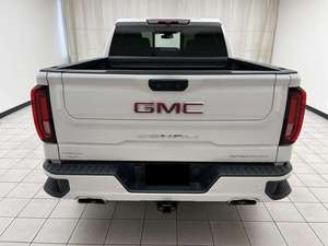 2024 1500 D Enali Crew.Cab 4WD Automatique Sièges en Cuir Conduite à Gauche SUV Moteur Turbo Toit Ouvrant Panoramique Propre Faible Kilométrage - Product Image 5