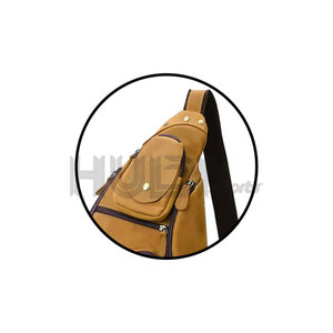 Sac bandoulière en tissu respirant, au look moderne et d'une construction durable, pour un usage quotidien. - Product Image 6
