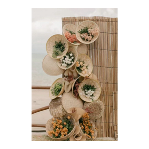 Chapeau conique en paille et bambou, idéal pour l'extérieur tropical et la décoration, artisanat traditionnel Vietnam - Product Image 5