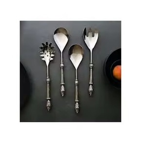 Ensemble de service à soupe et à salade cuillère polie miroir argentée avec couverts décoratifs en métal à manche martelé en bois - Product Image 6