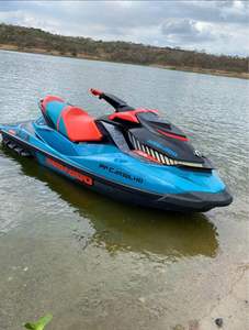 Moto Acuática Kawasaki Ultra 310LX de Alto Rendimiento, Potente y Cómoda - Product Image 2