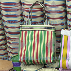 Mini bolso de compras de nailon reciclado ligero de primera calidad, patrón de rayas coloridas, cierre abierto, diseño de bolsillo, correas de correas - Product Image 4