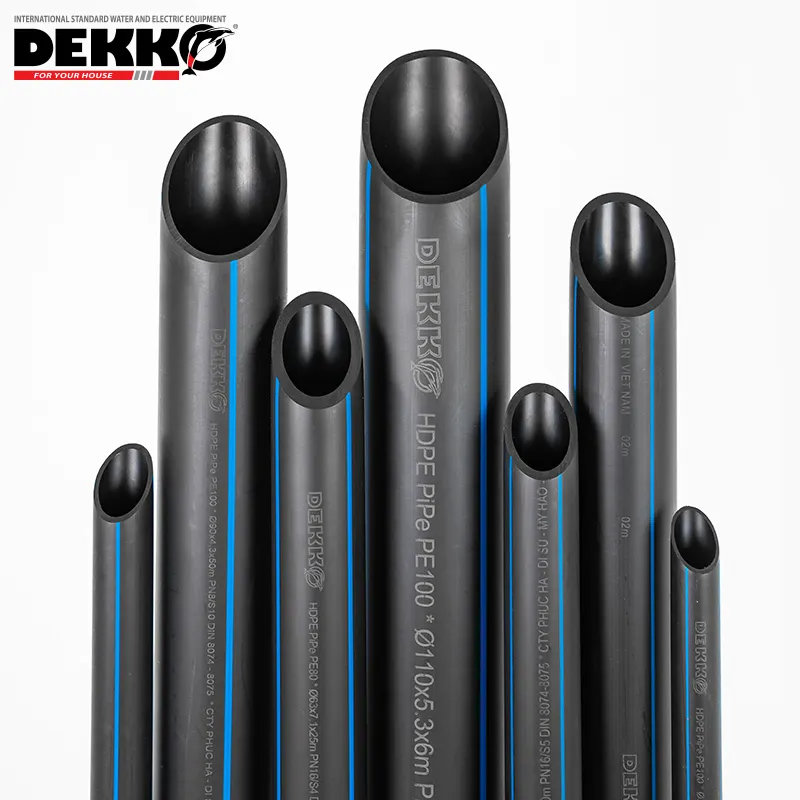 DEKKOHdpeパイプ。卸売水と排水高品質の黒いプラスチックパイプHDPE PN25給水用圧力。サンプルを提供する