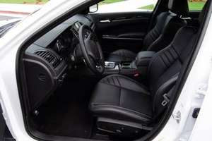 Occasion 2023/24 4x4 Boîte de vitesses automatique Caméra de recul Moteur intelligent 8L Porte-bagages de toit en alliage d'aluminium - Product Image 4