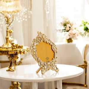 Marco de Fotos Decorativo de Diseño Floral Moderno, 4x6, Acabado en Latón, para Colgar en la Pared, Marco de Hierro para Póster, Vidrio y Aluminio, para Estilo Contemporáneo - Product Image 6