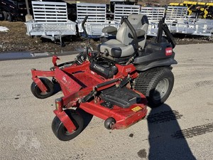 Tondeuse autoportée professionnelle TORO Z MASTER 6000 72946 Rouge 2023 à braquage zéro, avec poignée télescopique pliable et lame rotative - Product Image 2